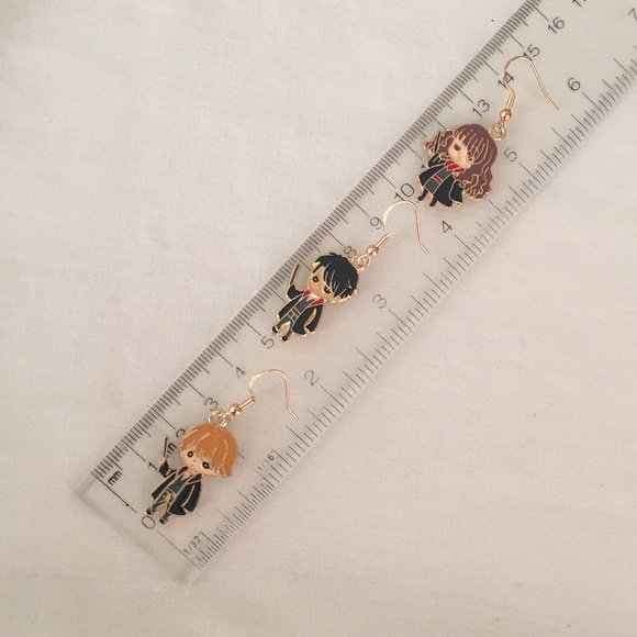 π50% OFF/3+...Trio Set of Harry Potter Dangle Earrings - Picture 5 of 8